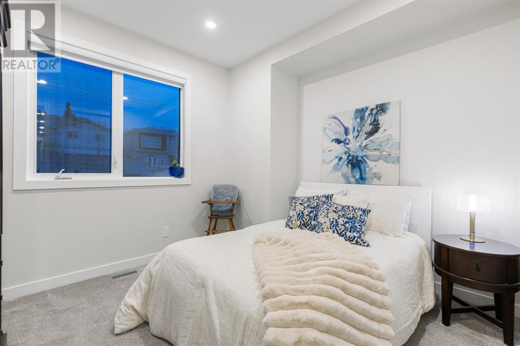 Single Family House for Sale in   Avenue NW Montgomery Calgary 