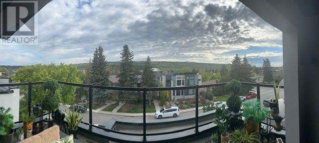 Single Family House for Sale in   Avenue NW Montgomery Calgary 