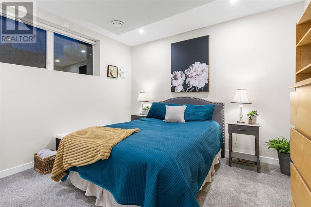 Single Family House for Sale in   Avenue NW Montgomery Calgary 