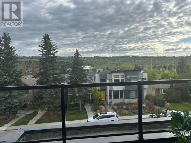 Single Family House for Sale in   Avenue NW Montgomery Calgary 