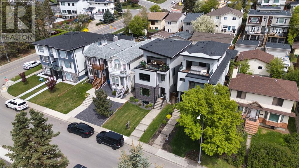 Single Family House for Sale in   Avenue NW Montgomery Calgary 