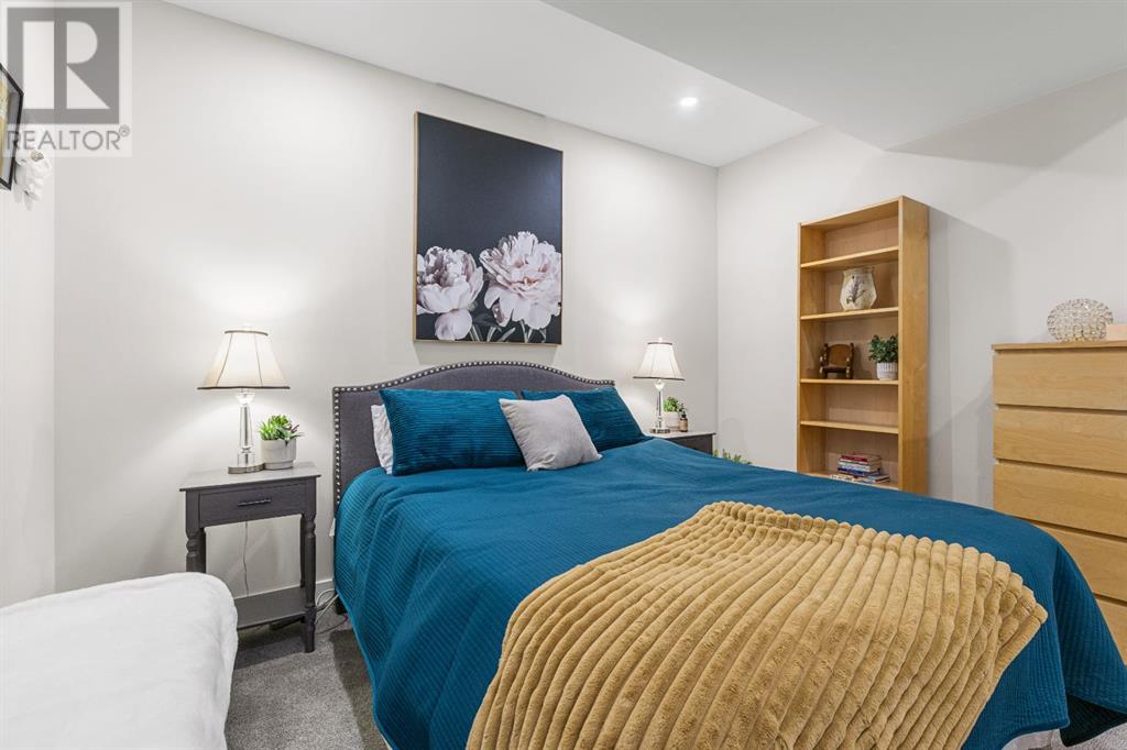 Single Family House for Sale in   Avenue NW Montgomery Calgary 