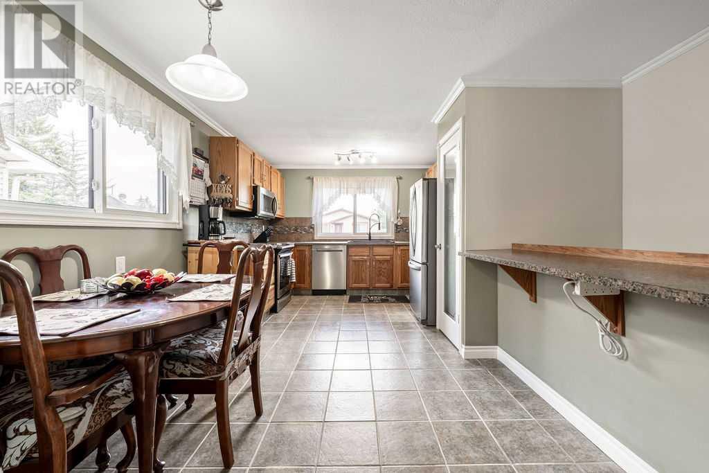 Single Family House Bungalow for Sale in  Falwood Place NE Falconridge Calgary 