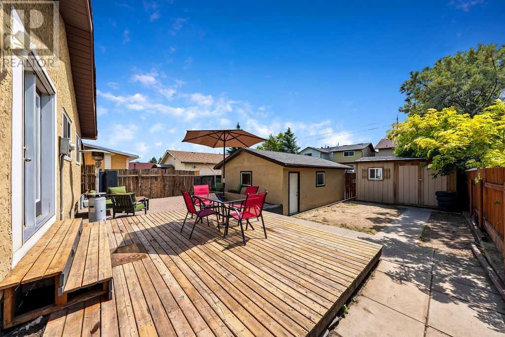 Single Family House Bungalow for Sale in  Falwood Place NE Falconridge Calgary 