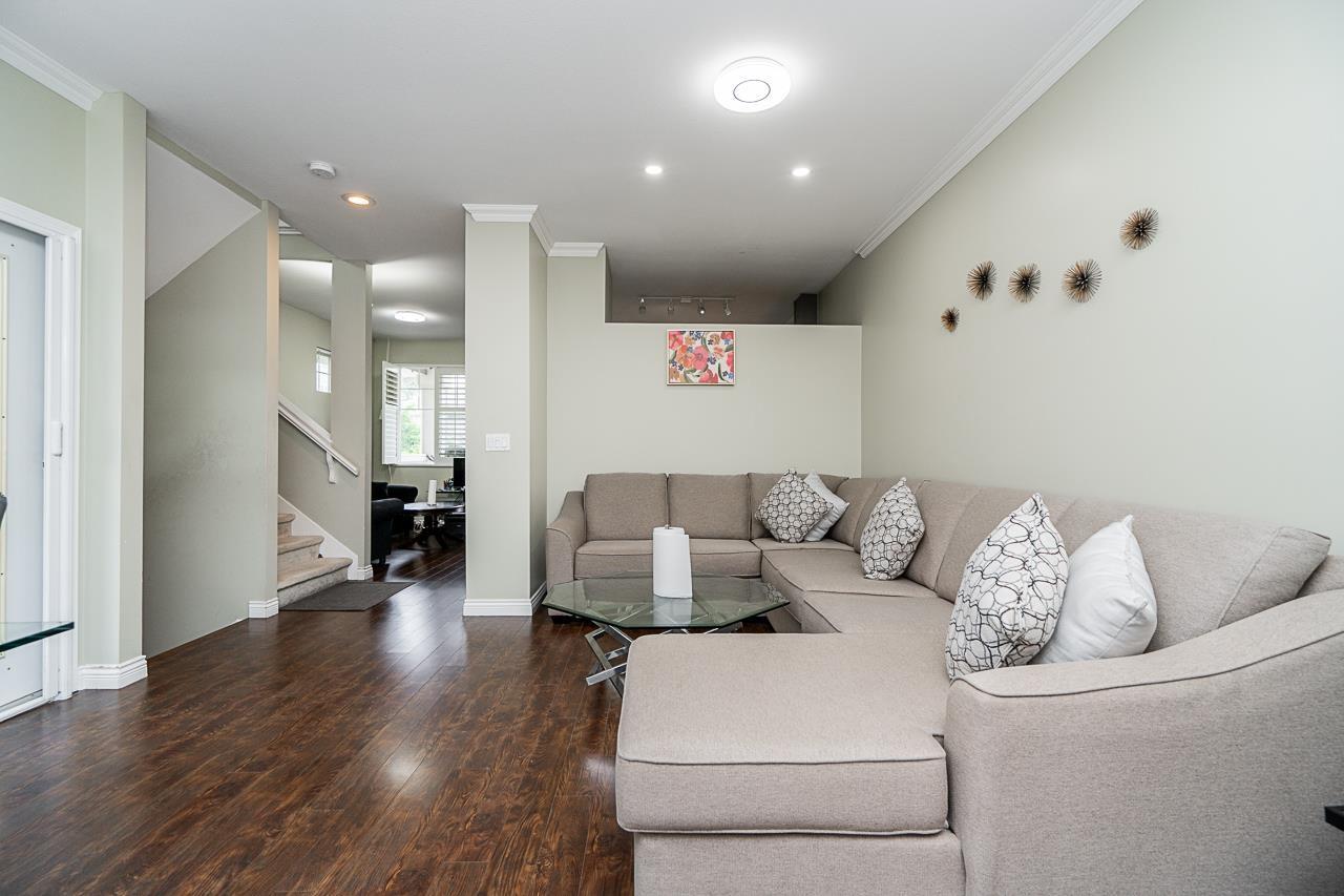 Photo 7 of 1 14877 58 Avenue, Surrey BC