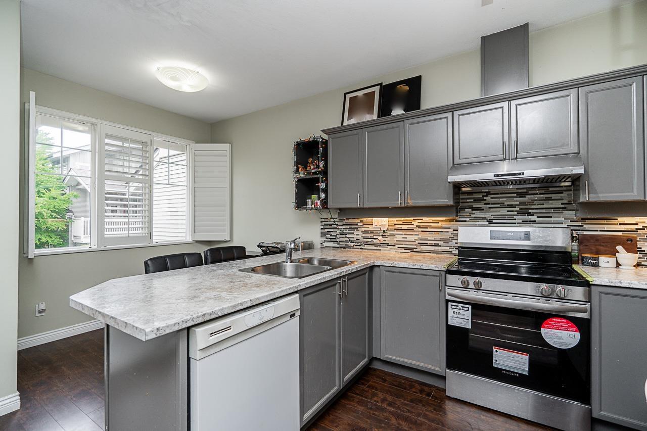 Photo 14 of 1 14877 58 Avenue, Surrey BC