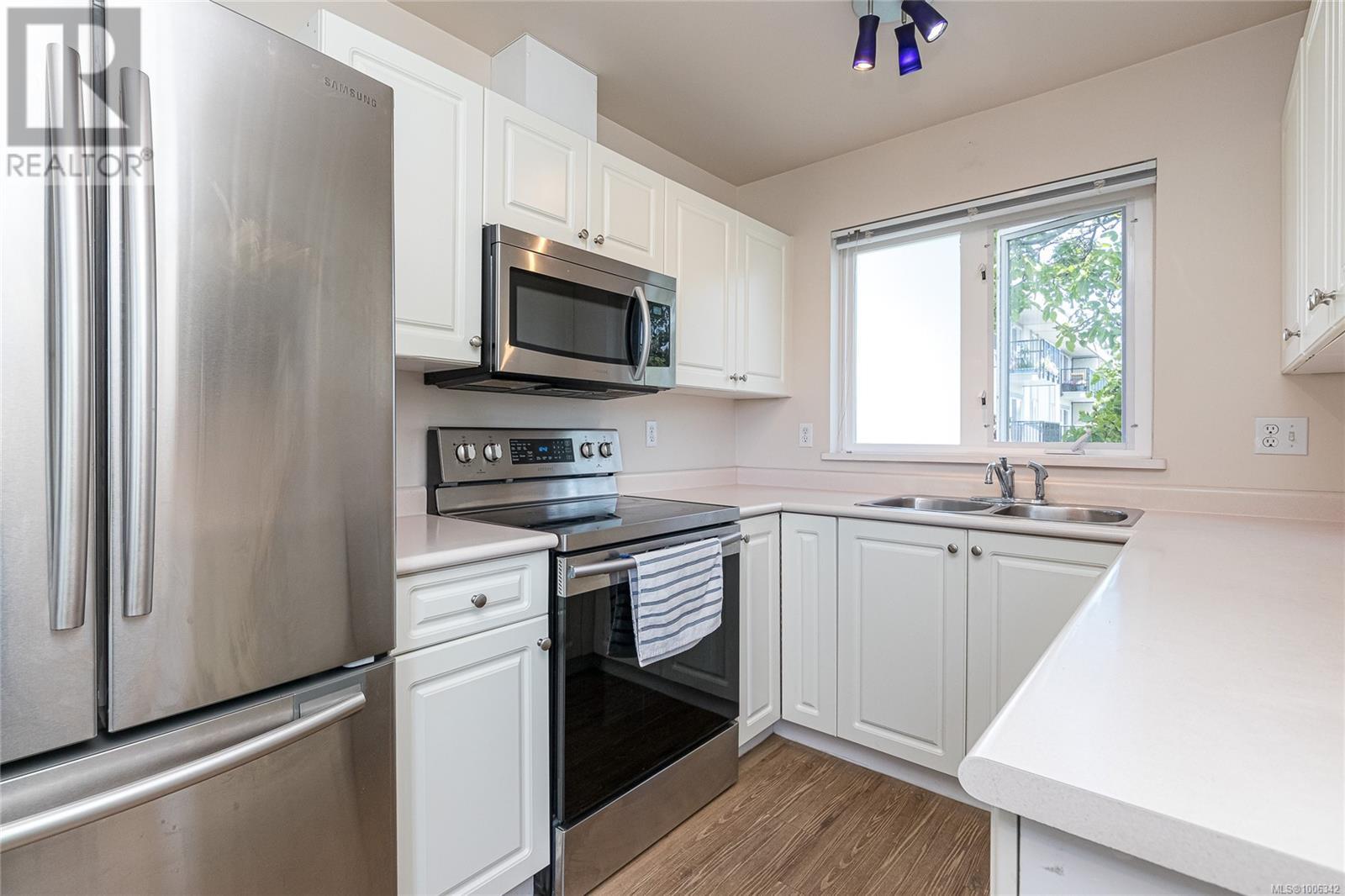 #304 1501 RICHMOND AVE - Image 13