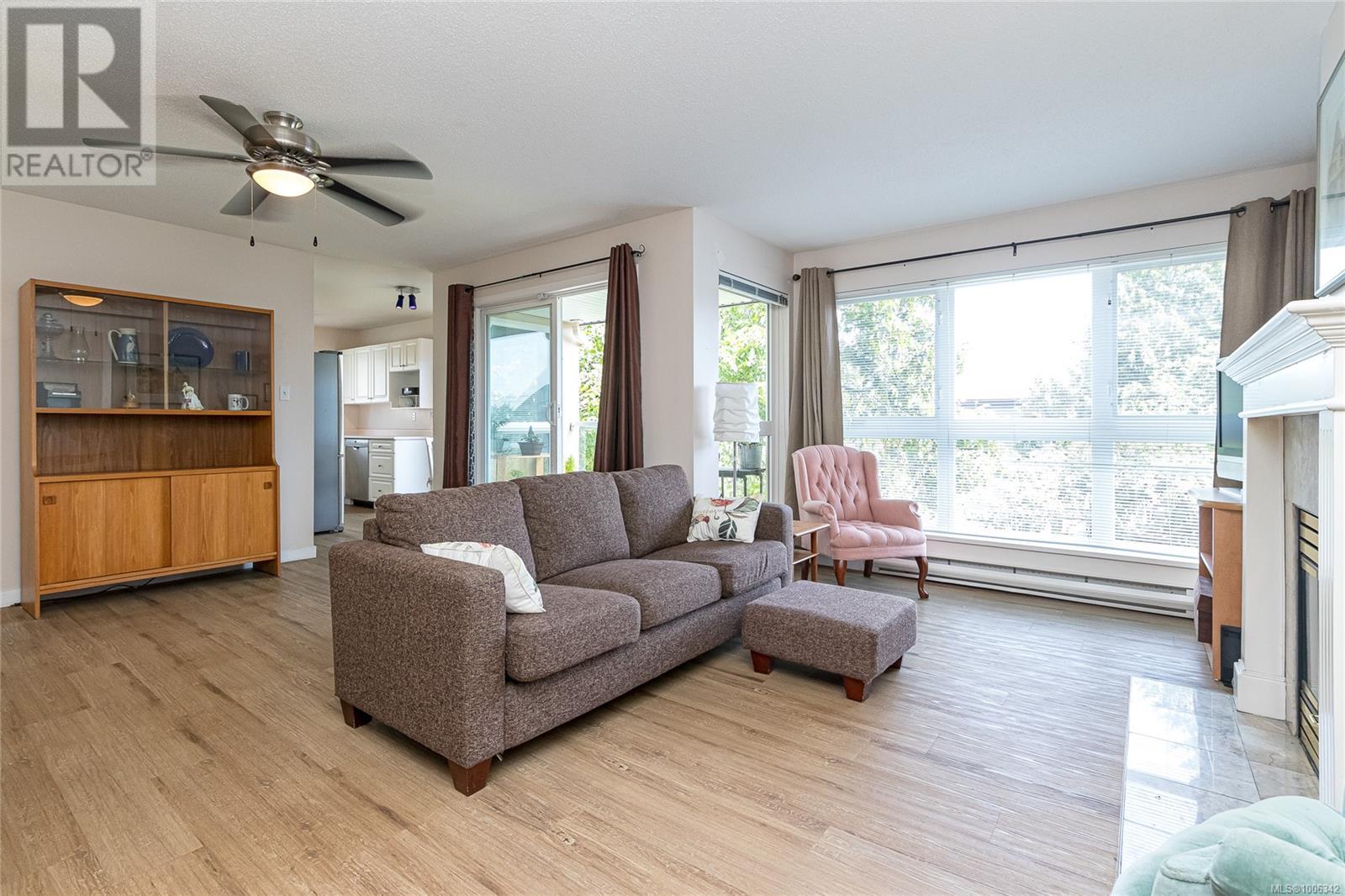 #304 1501 RICHMOND AVE - Image 4