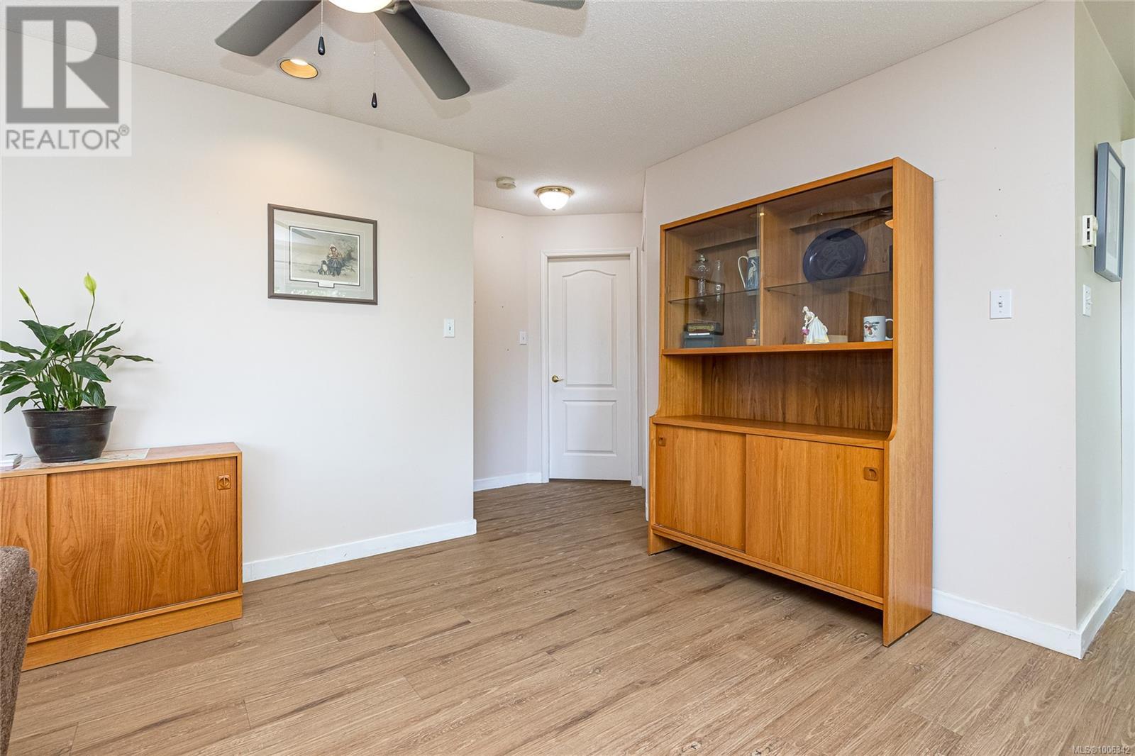 #304 1501 RICHMOND AVE - Image 8