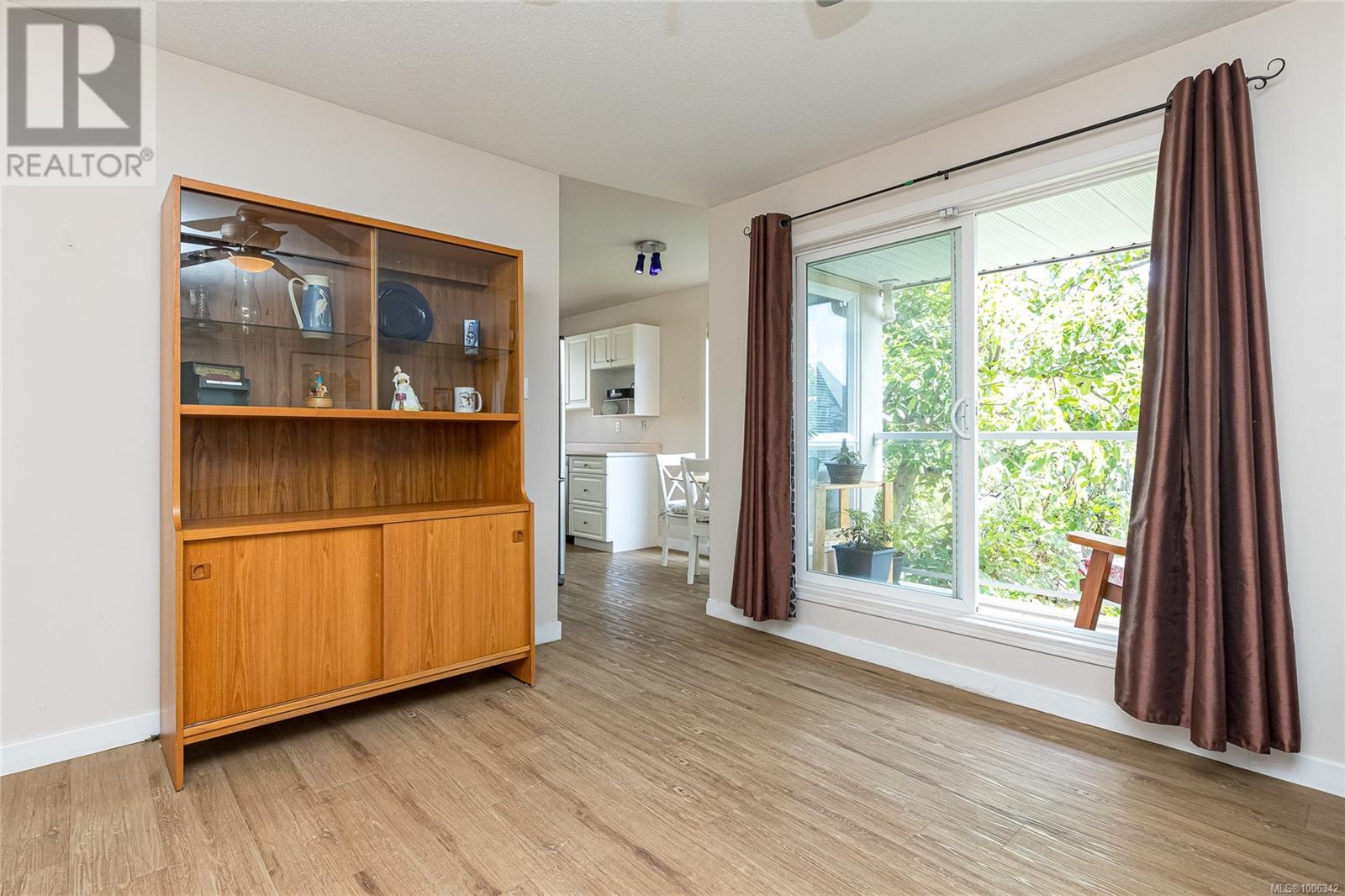 #304 1501 RICHMOND AVE - Image 9