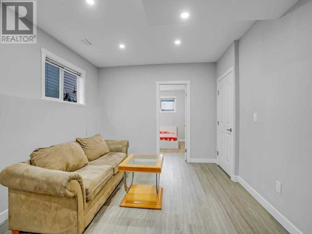 Single Family House Bi-level for Sale in  Tarawood Close NE Taradale Calgary 