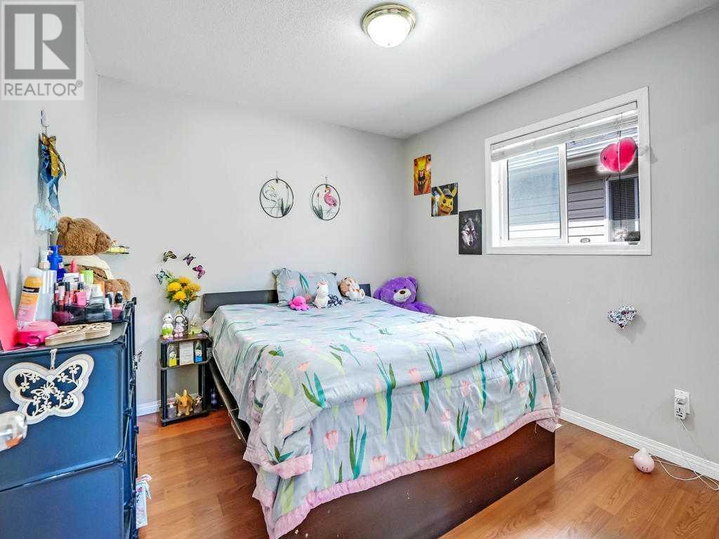 Single Family House Bi-level for Sale in  Tarawood Close NE Taradale Calgary 