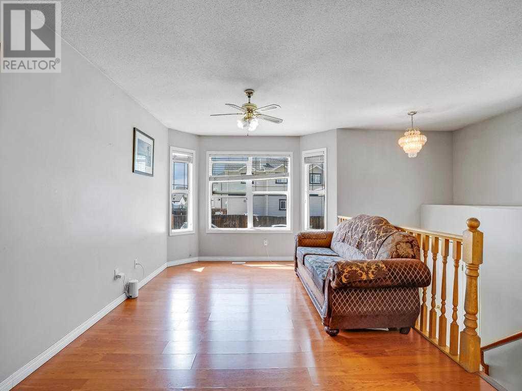 Single Family House Bi-level for Sale in  Tarawood Close NE Taradale Calgary 