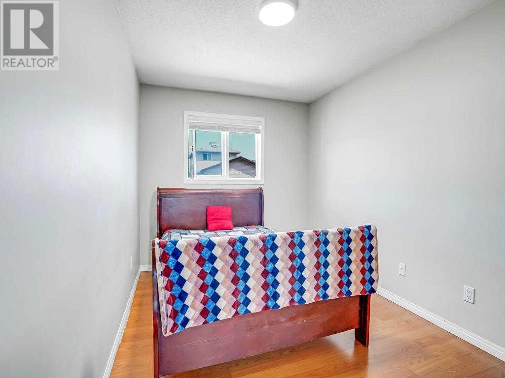 Single Family House Bi-level for Sale in  Tarawood Close NE Taradale Calgary 
