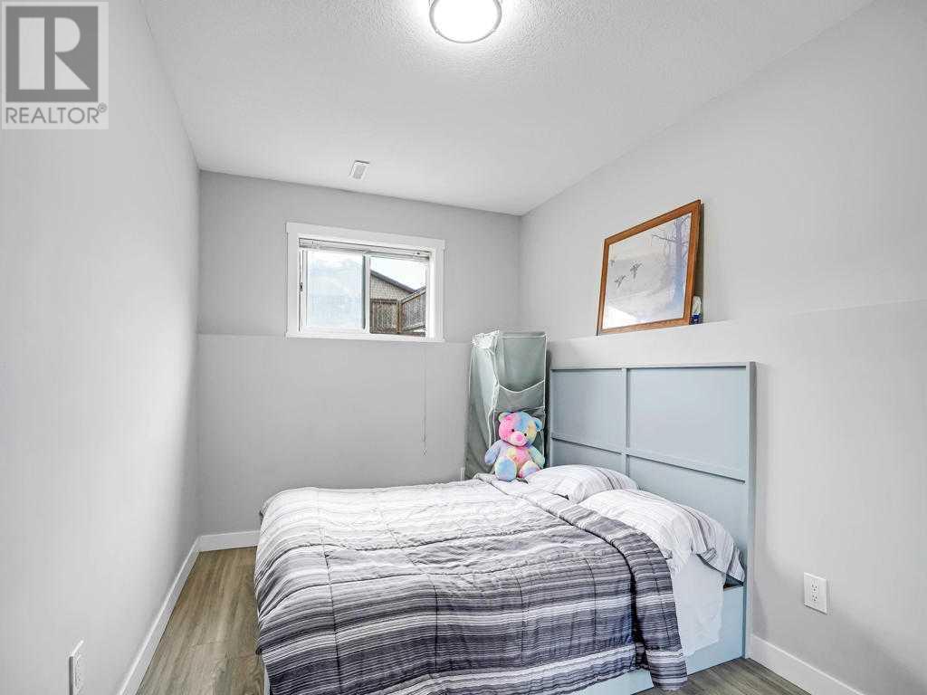 Single Family House Bi-level for Sale in  Tarawood Close NE Taradale Calgary 