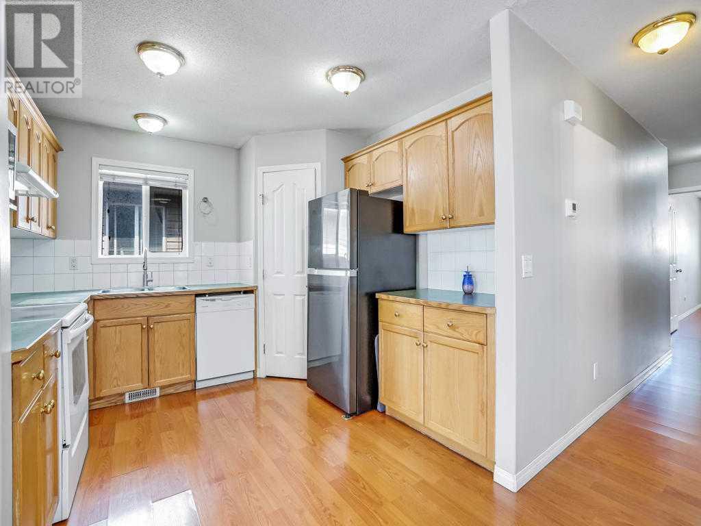 Single Family House Bi-level for Sale in  Tarawood Close NE Taradale Calgary 