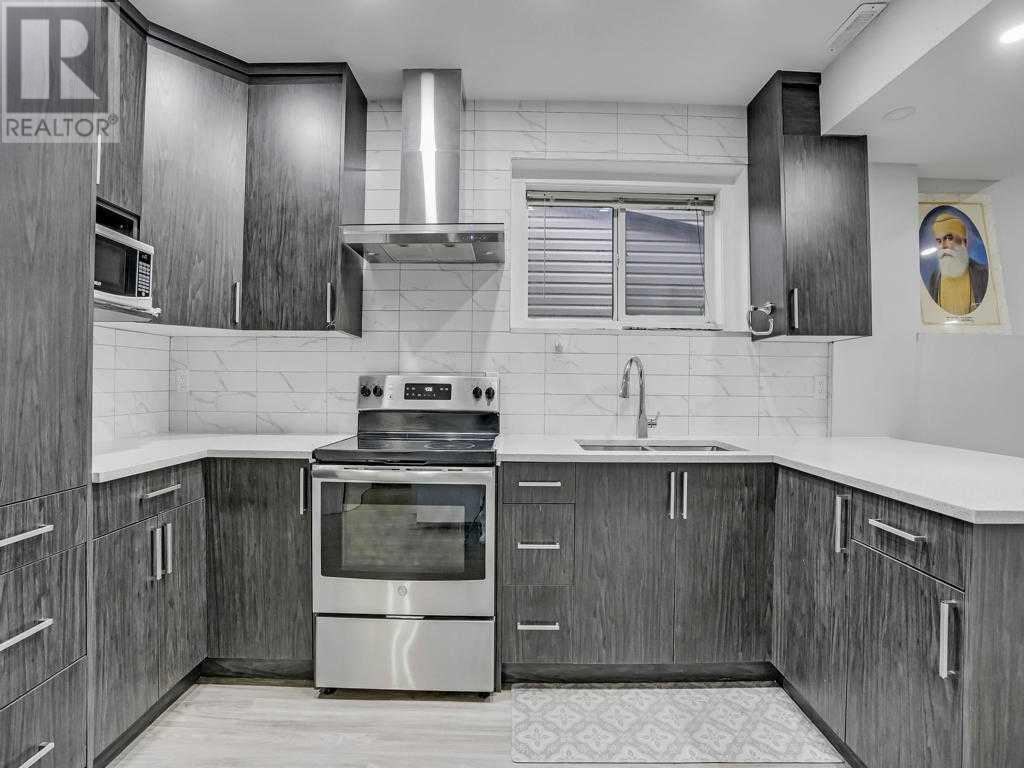 Single Family House Bi-level for Sale in  Tarawood Close NE Taradale Calgary 