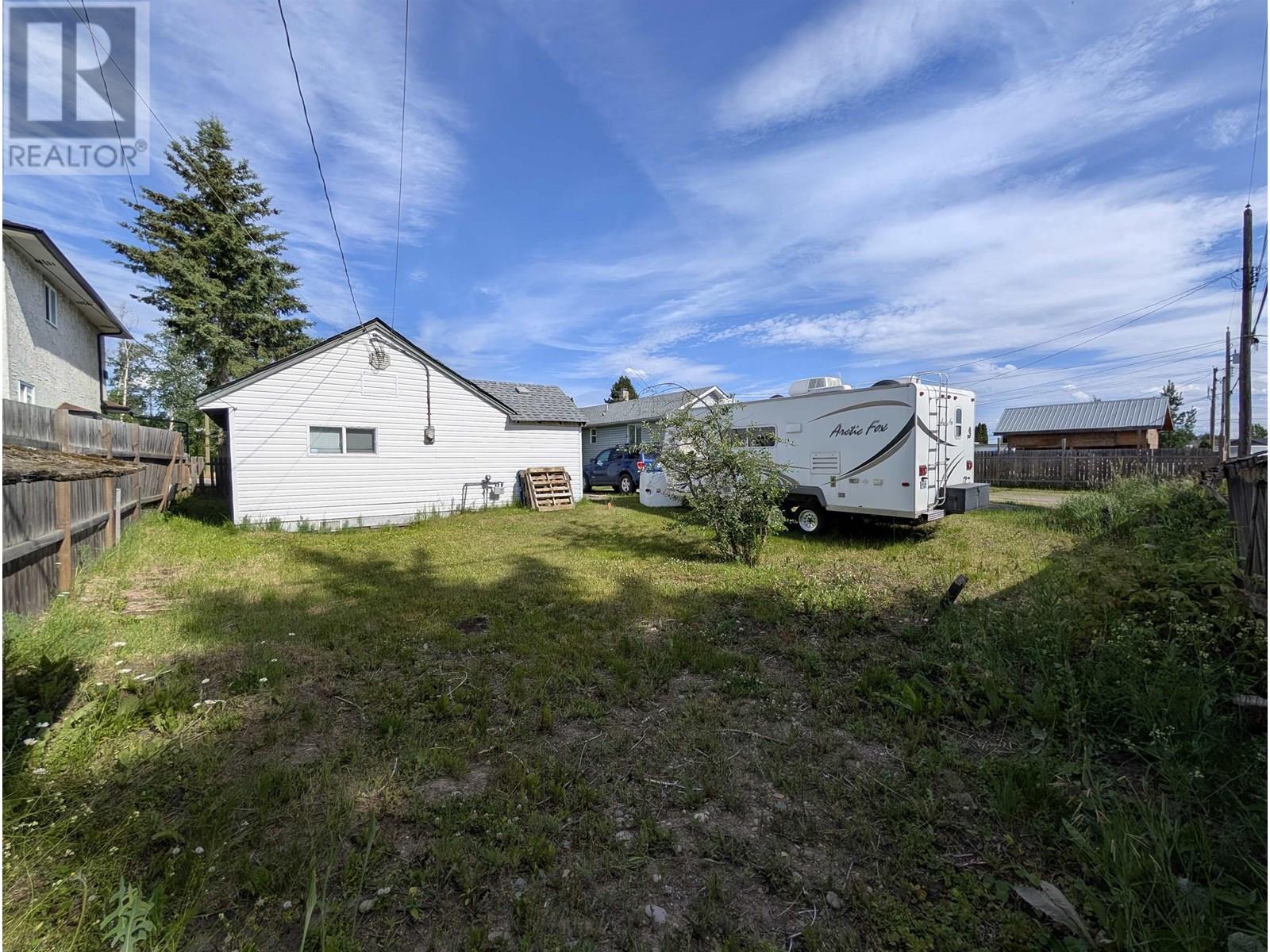 Photo 6 of 405 Moffat Street, Prince George BC