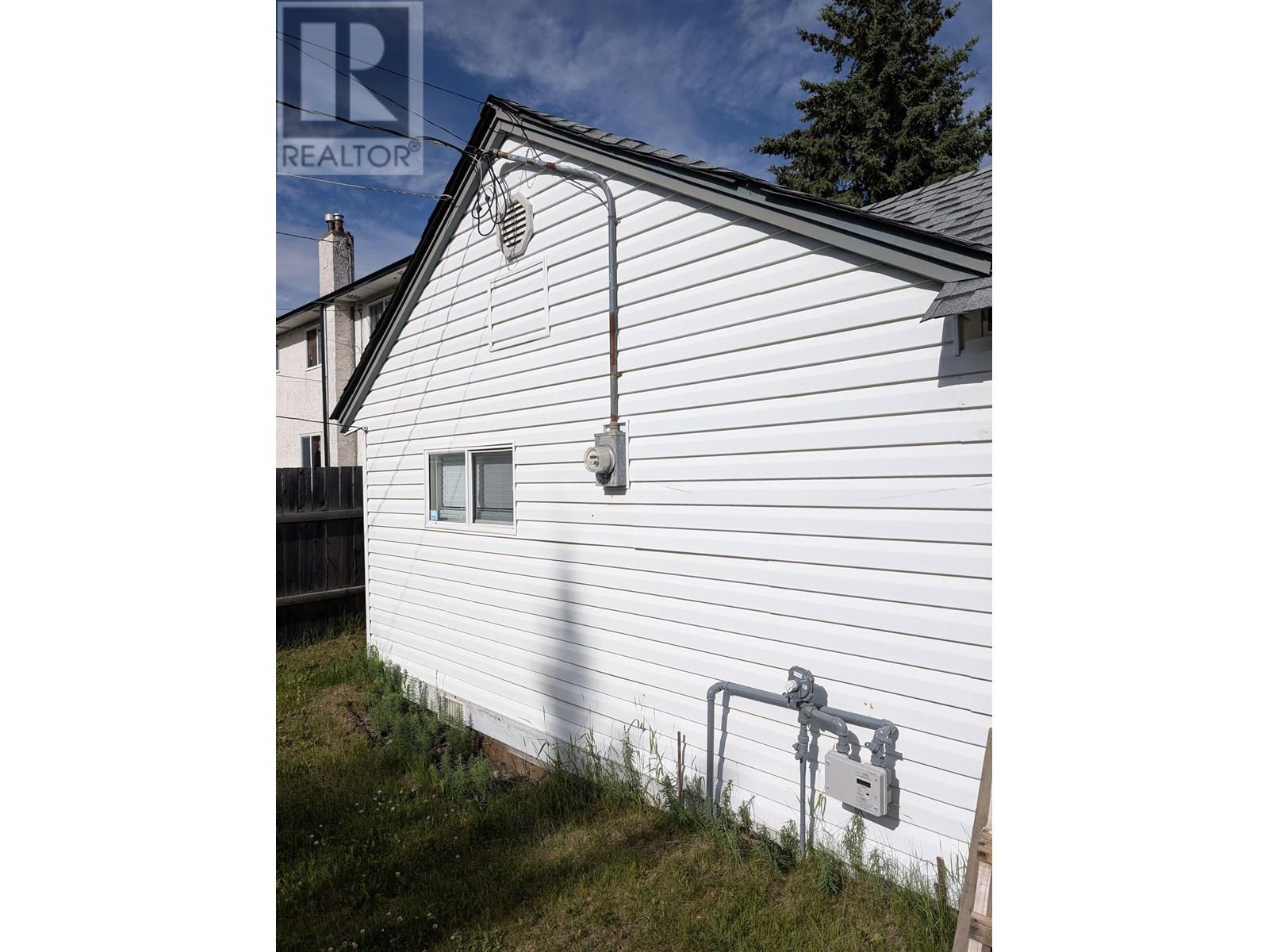 Photo 12 of 405 Moffat Street, Prince George BC
