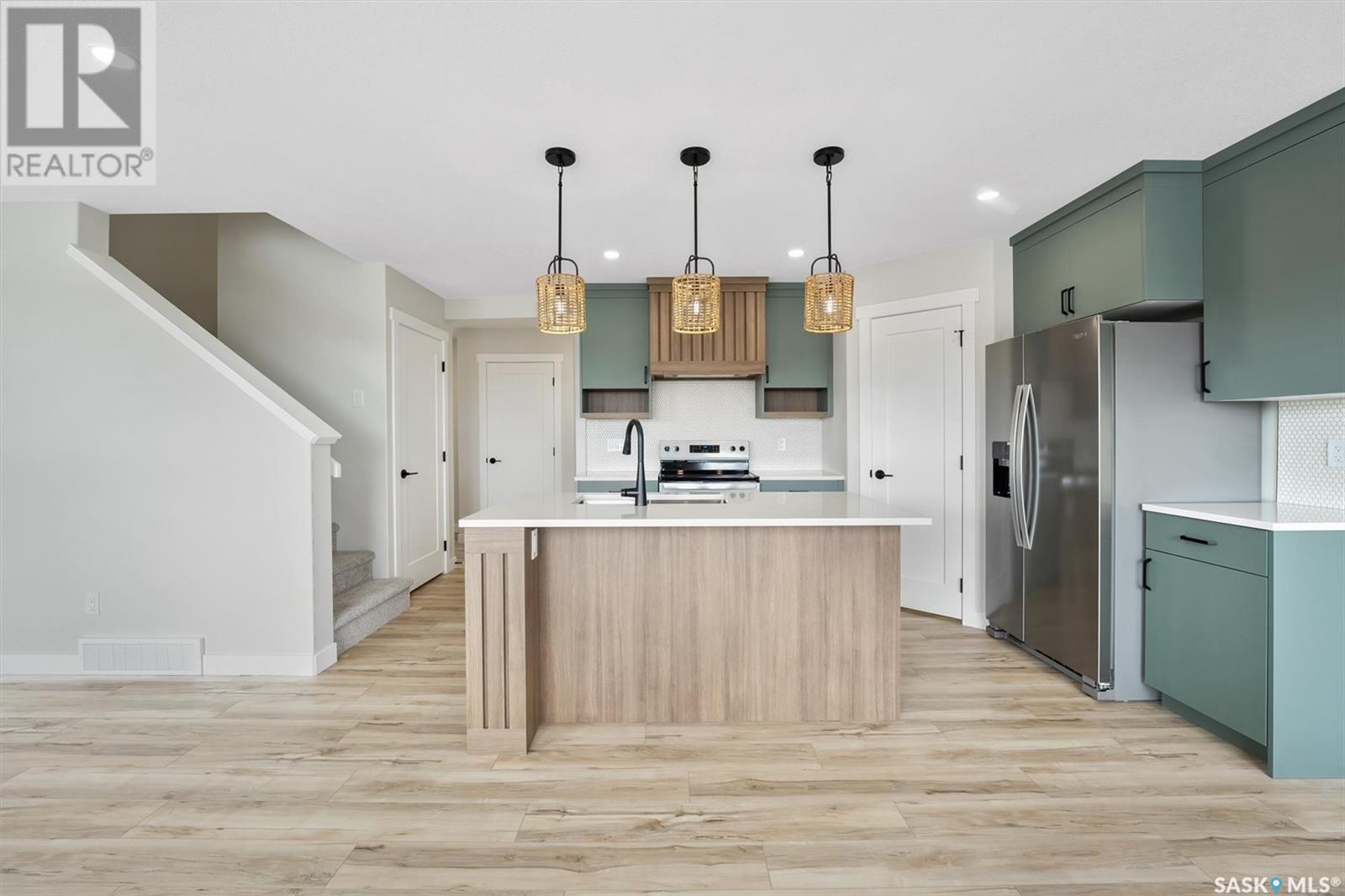 Photo 15 of 418 Kinloch Crescent, Saskatoon SK