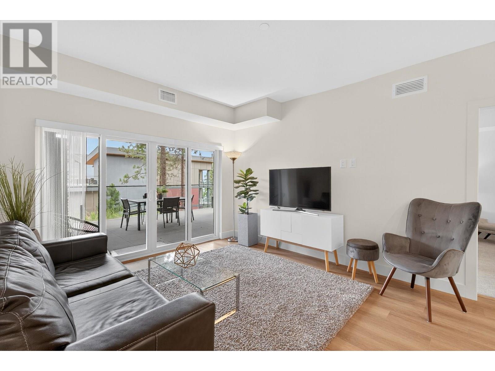 3434 Mckinley Beach Drive Unit# 108, Kelowna