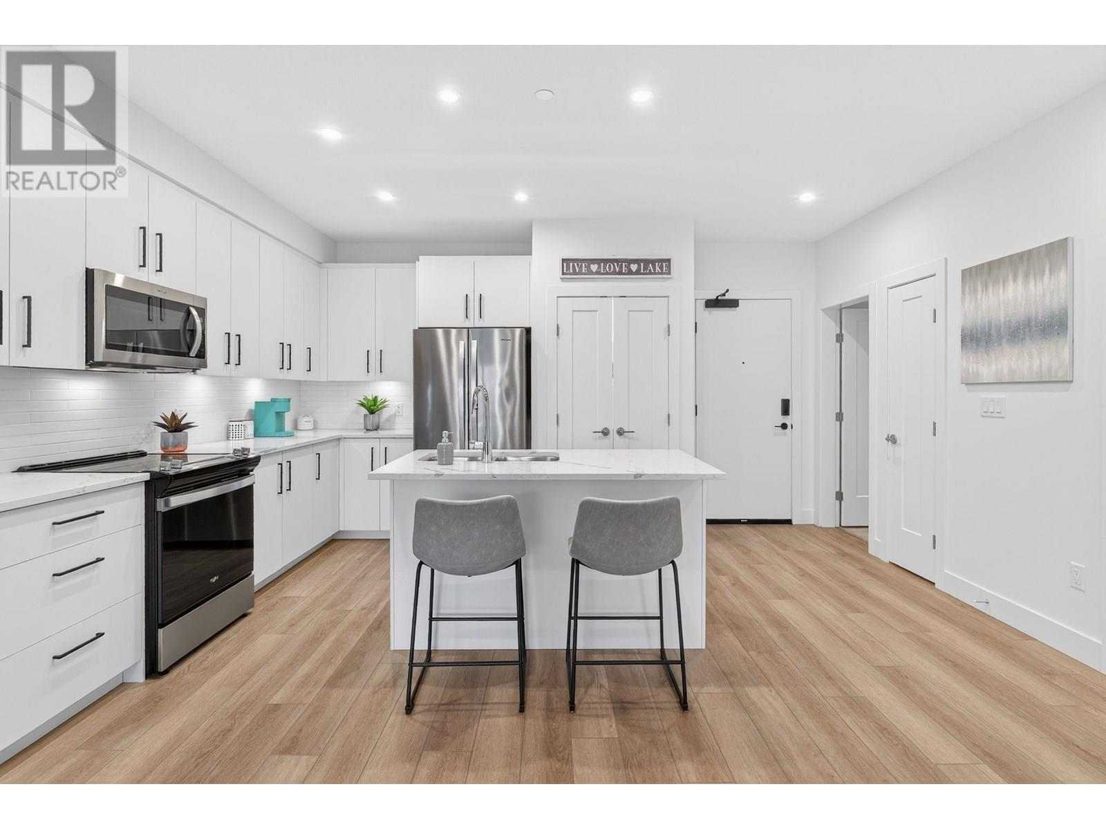 3434 Mckinley Beach Drive Unit# 108, Kelowna