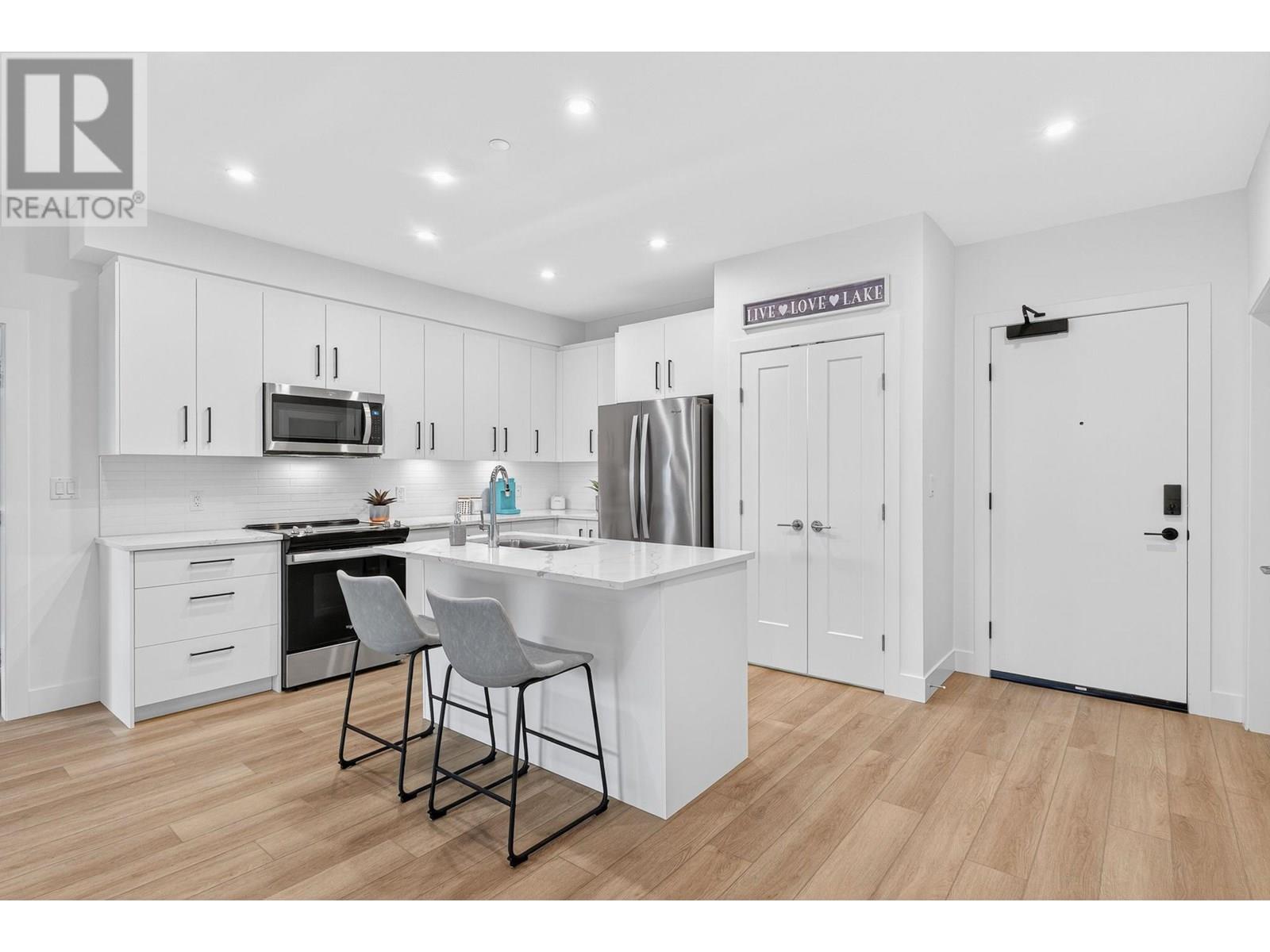 3434 Mckinley Beach Drive Unit# 108, Kelowna