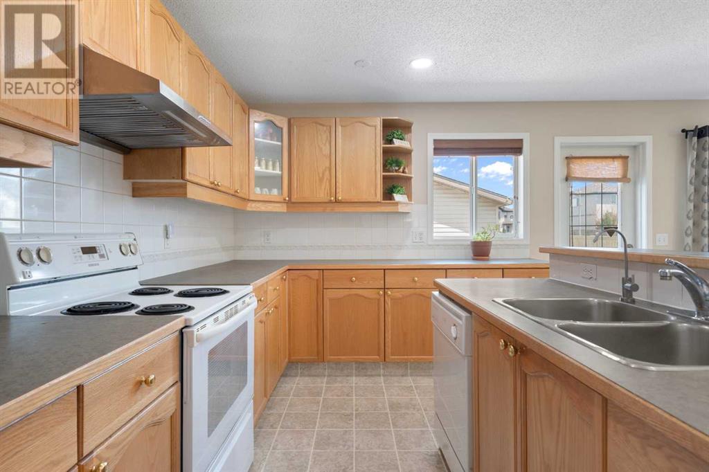 Single Family House for Sale in  Tarington Gardens NE Taradale Calgary 