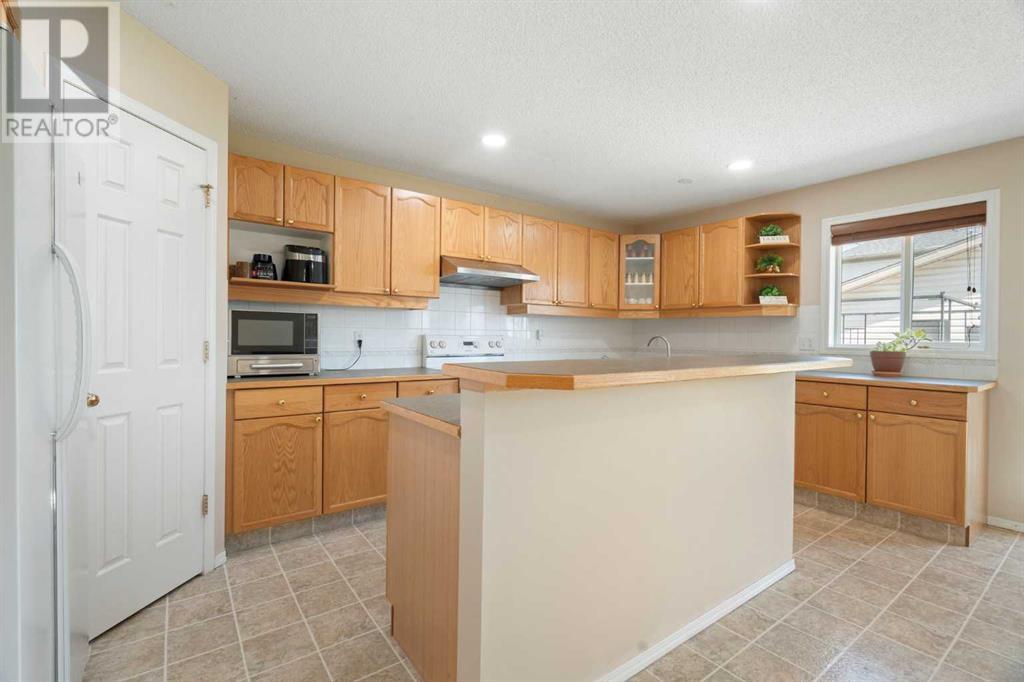 Single Family House for Sale in  Tarington Gardens NE Taradale Calgary 
