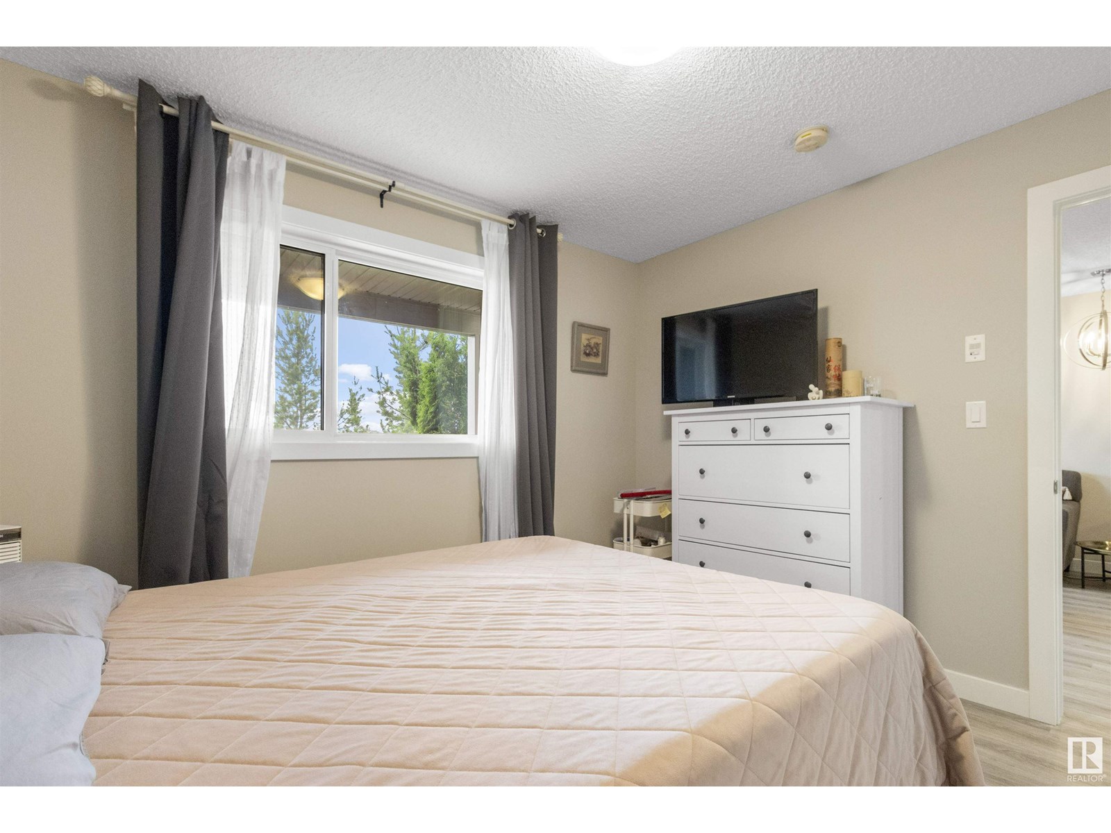 Photo 26 of 101 1506 Tamarack Bv Nw, Edmonton AB