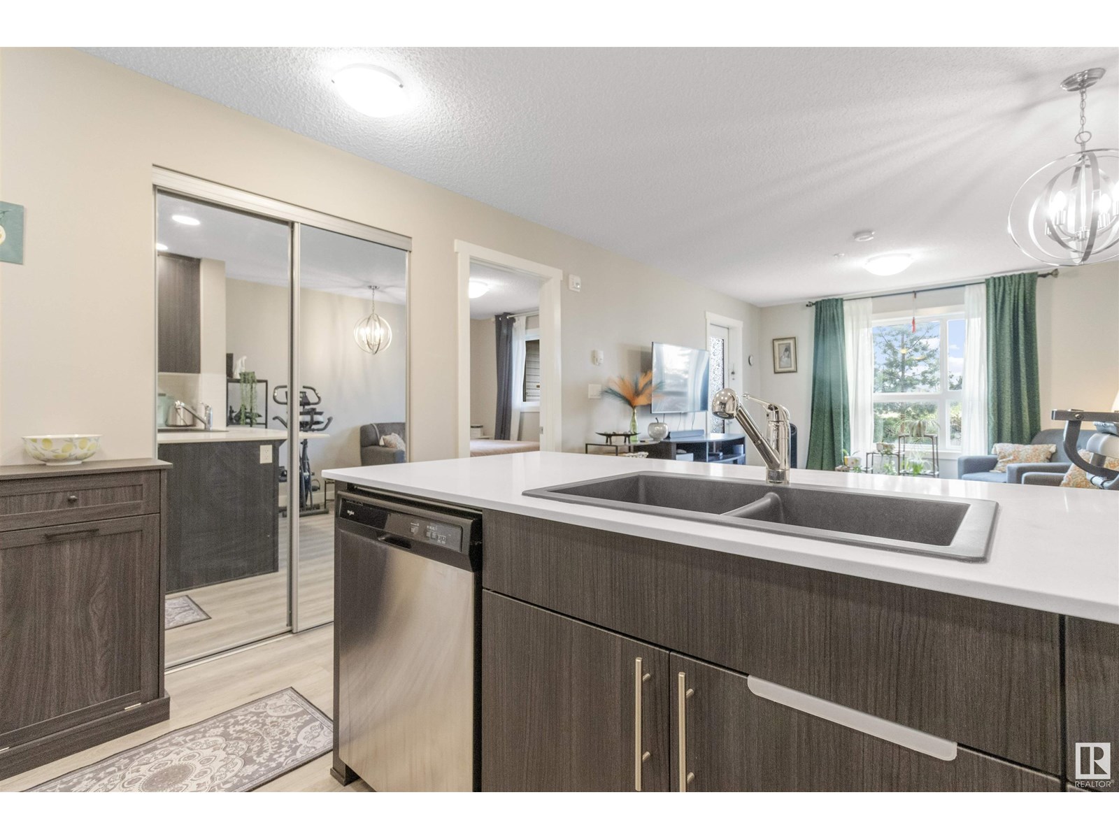 Photo 18 of 101 1506 Tamarack Bv Nw, Edmonton AB