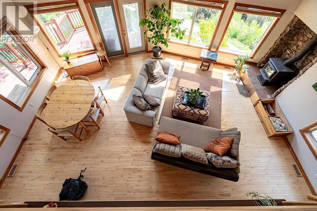 6105 Pine Ridge Road, Kaslo