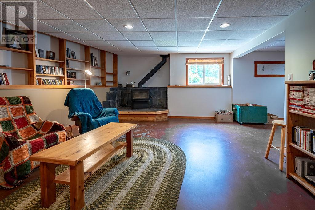 6105 Pine Ridge Road, Kaslo