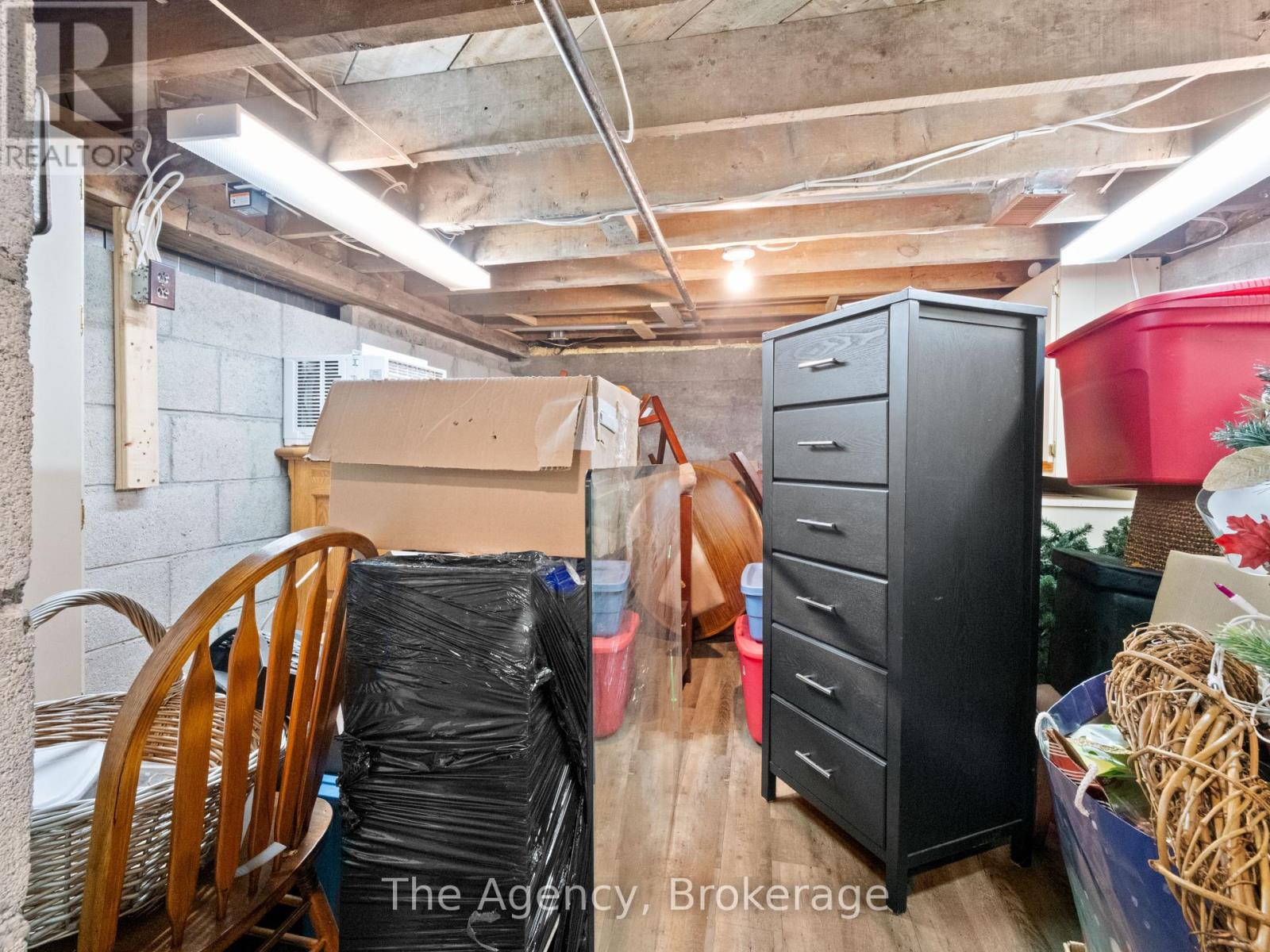 Photo 22 of 36 Afton Avenue, Welland ON