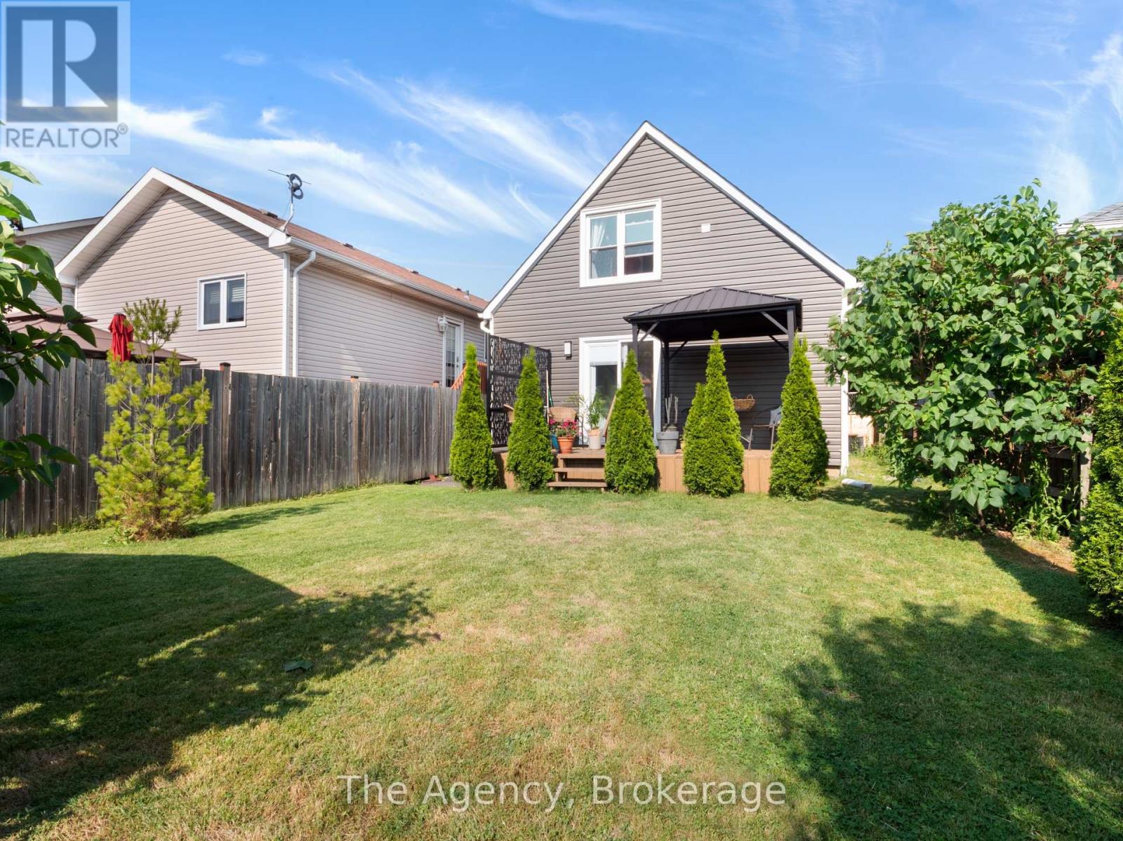 Photo 27 of 36 Afton Avenue, Welland ON