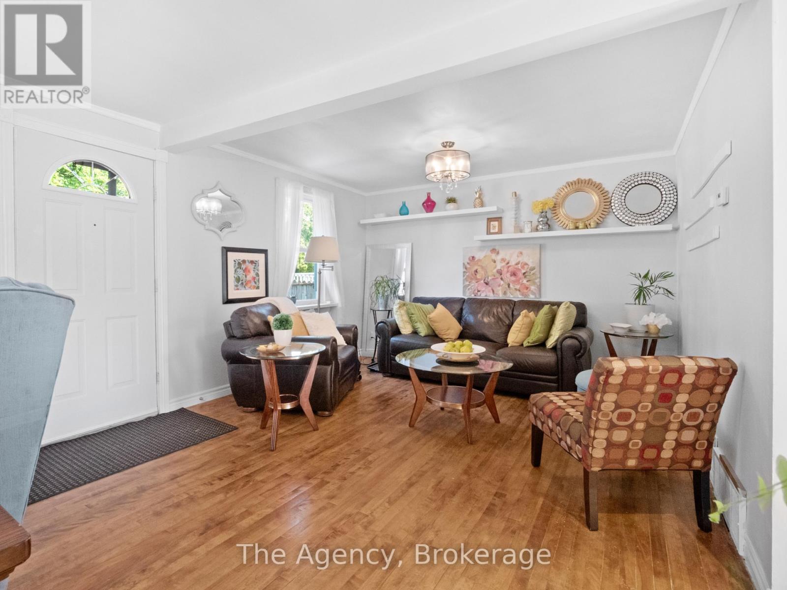 Photo 8 of 36 Afton Avenue, Welland ON