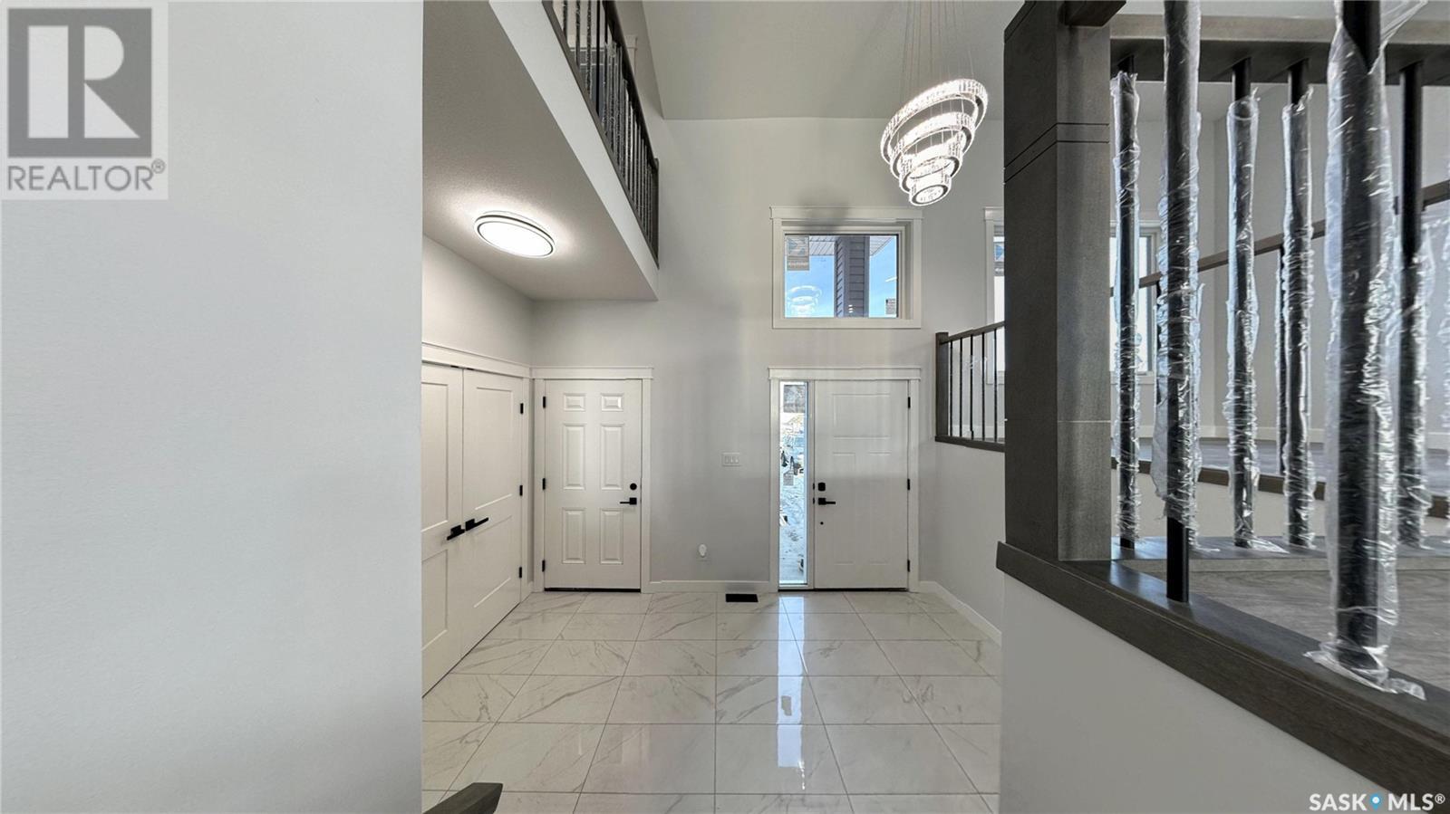 Photo 5 of 503 Kinloch Court, Saskatoon SK