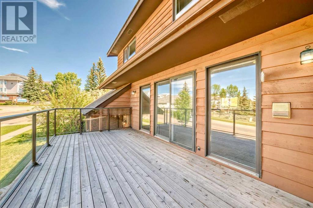 Single Family House 4 Level for Sale in  Hawksbrow Drive NW Hawkwood Calgary 
