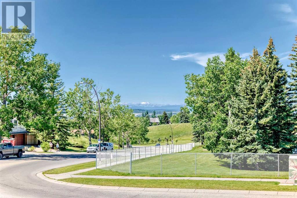 Single Family House 4 Level for Sale in  Hawksbrow Drive NW Hawkwood Calgary 