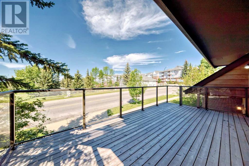 Single Family House 4 Level for Sale in  Hawksbrow Drive NW Hawkwood Calgary 