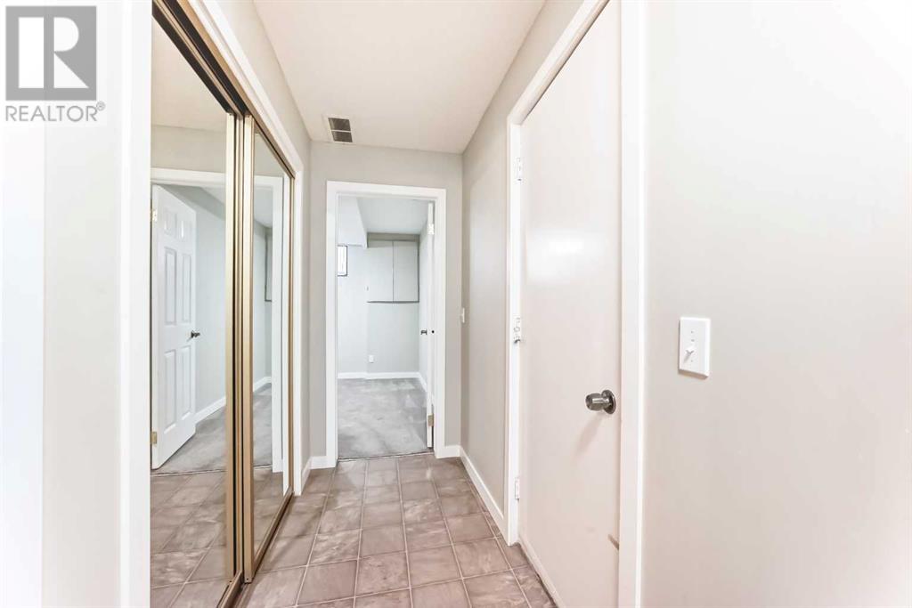 Single Family House 4 Level for Sale in  Hawksbrow Drive NW Hawkwood Calgary 