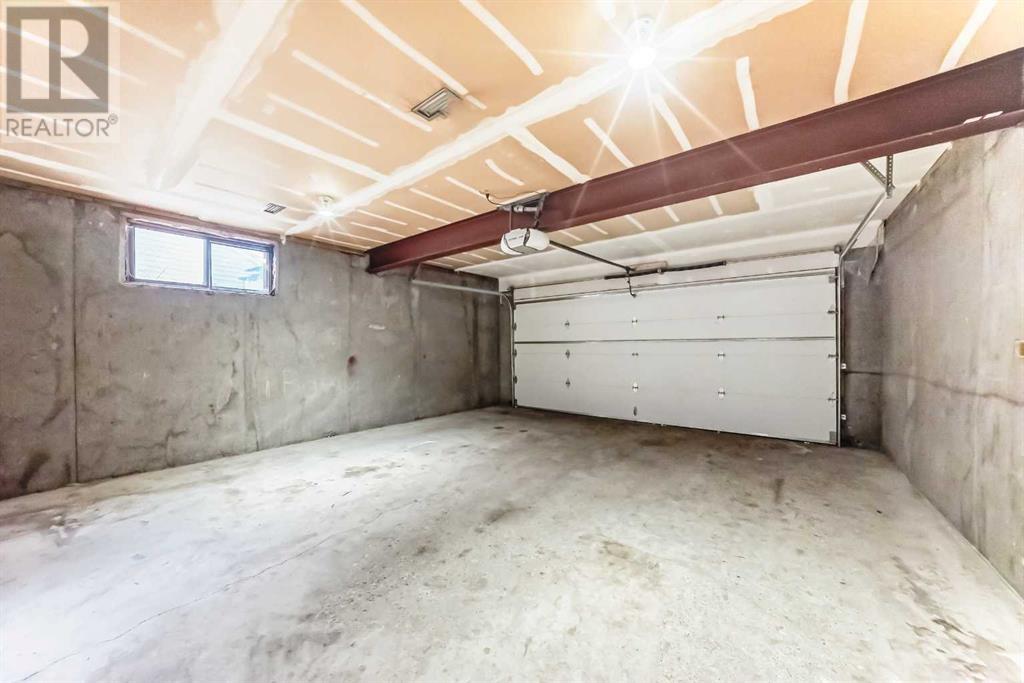 Single Family House 4 Level for Sale in  Hawksbrow Drive NW Hawkwood Calgary 