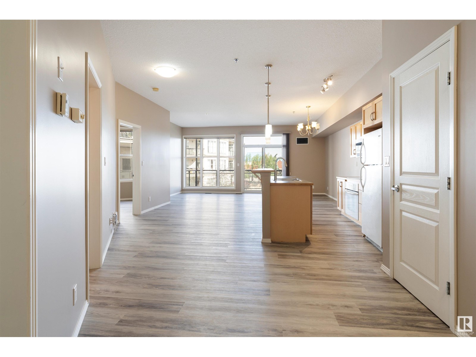 Photo 1 of 231 4831 104 A St Nw Nw, Edmonton AB