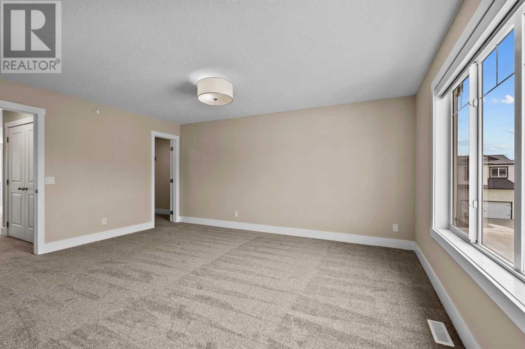 Single Family House for Sale in  Covecreek Mews NE Coventry Hills Calgary 