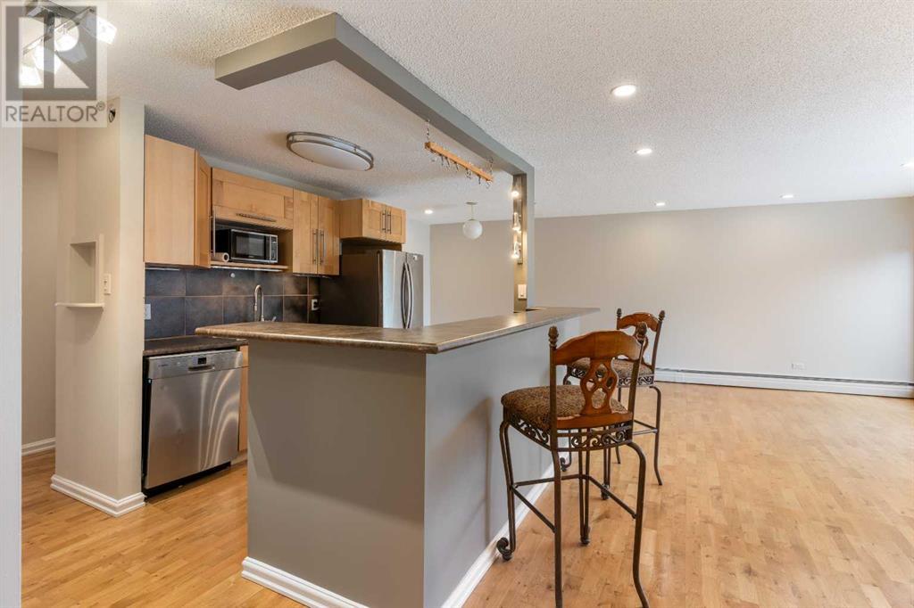 Single Family House for Sale in   Cedar Crescent SW Spruce Cliff Calgary 