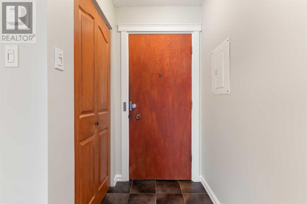 Single Family House for Sale in   Cedar Crescent SW Spruce Cliff Calgary 