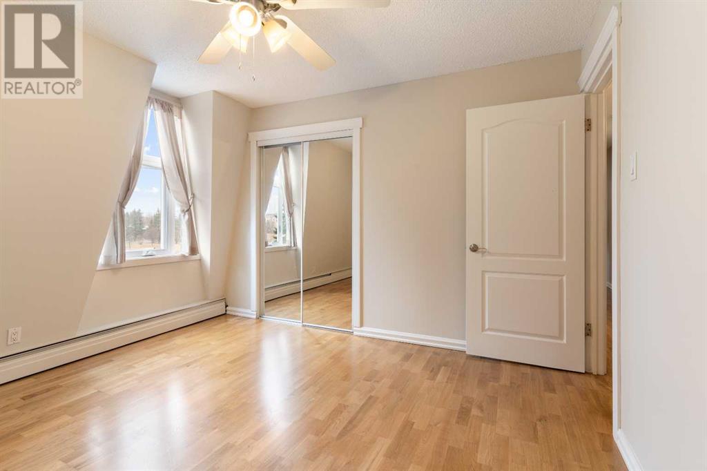 Single Family House for Sale in   Cedar Crescent SW Spruce Cliff Calgary 