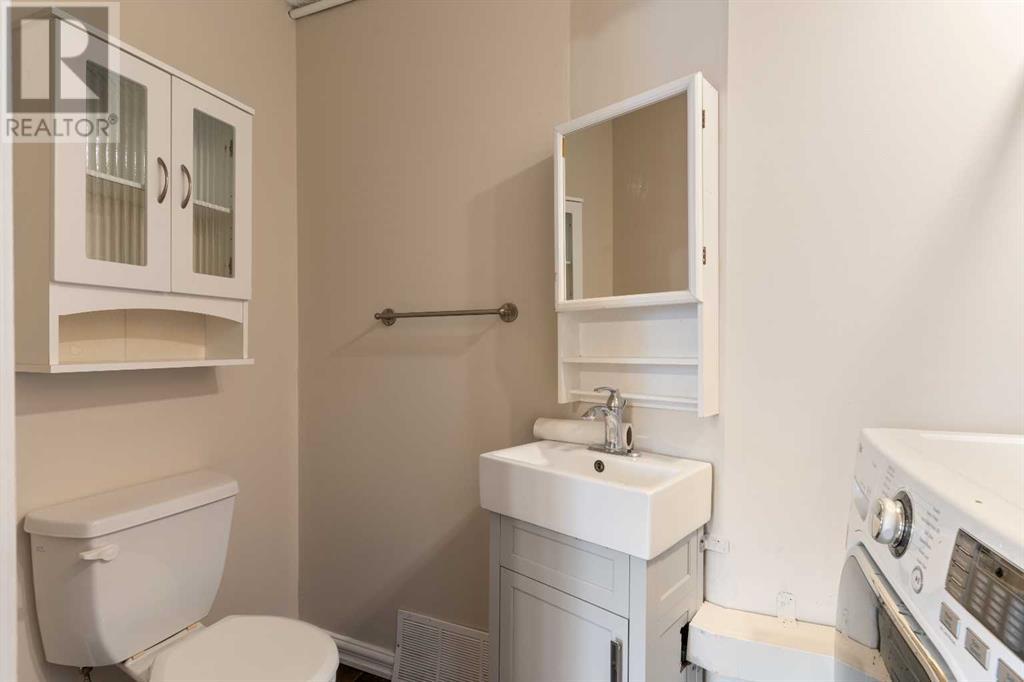 Single Family House for Sale in   Cedar Crescent SW Spruce Cliff Calgary 