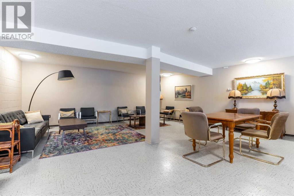 Single Family House for Sale in   Cedar Crescent SW Spruce Cliff Calgary 