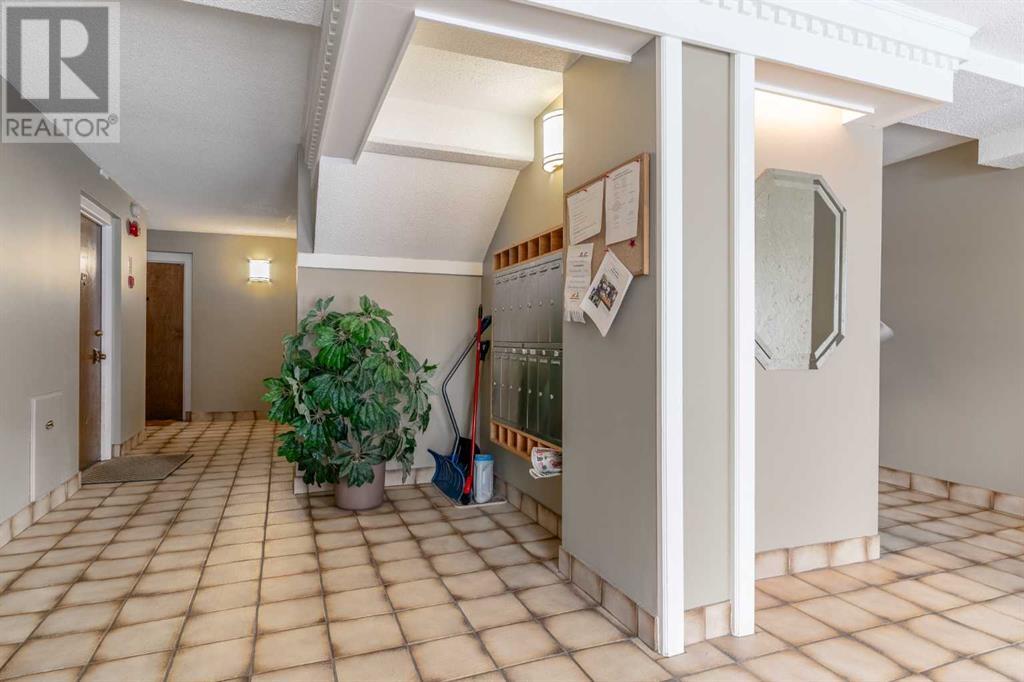 Single Family House for Sale in   Cedar Crescent SW Spruce Cliff Calgary 